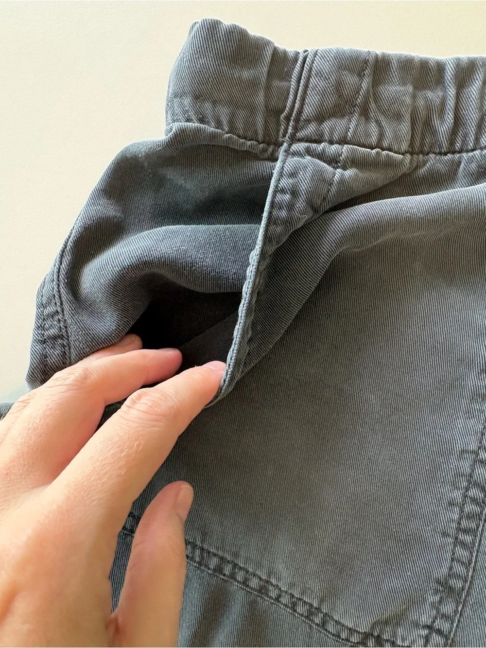 Gap Casual faded black shorts - Large